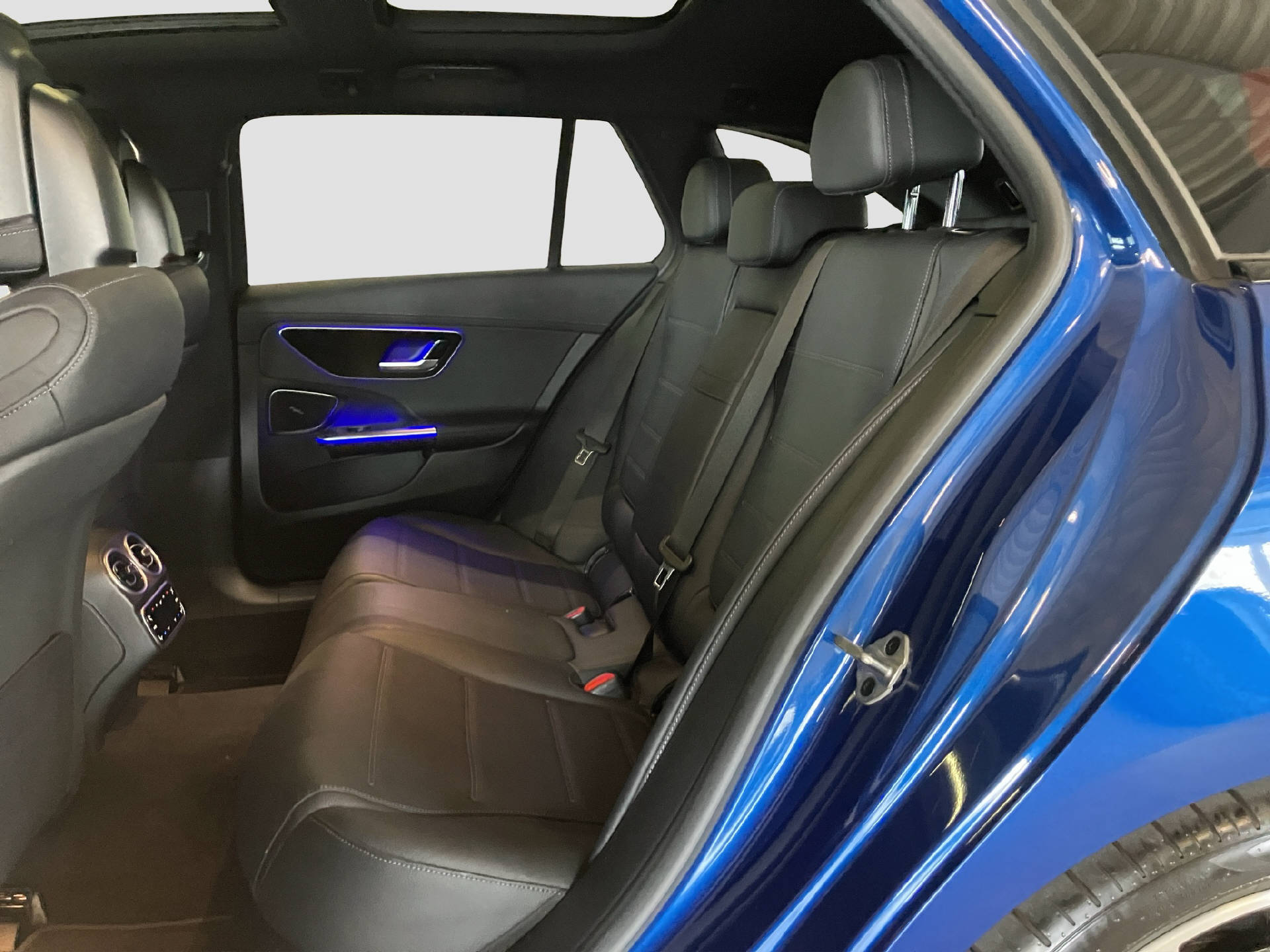 MERCEDES-BENZ C 300 Kombi AMG Line 4mati-image-12