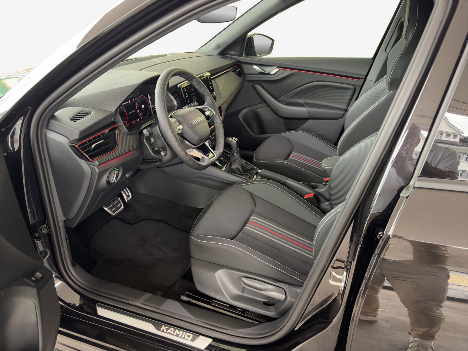 SKODA Kamiq 1.0 TSI Monte Carlo DSG-image-7