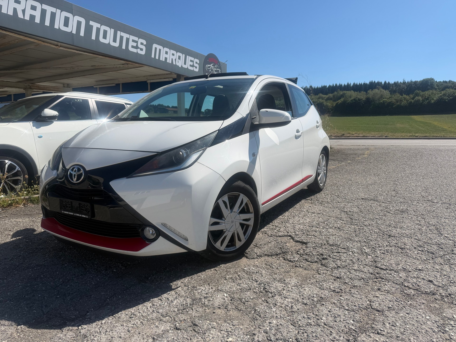 TOYOTA Aygo 1.0 VVT-i x-wave-image-0