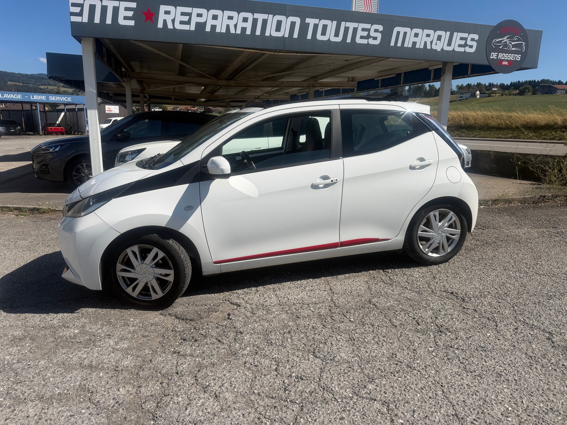 TOYOTA Aygo 1.0 VVT-i x-wave-image-1