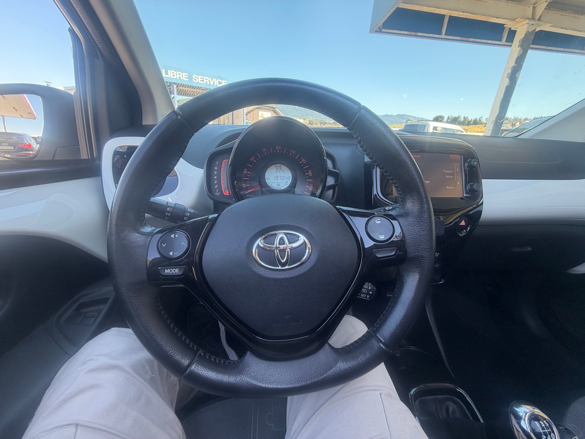 TOYOTA Aygo 1.0 VVT-i x-wave-image-13