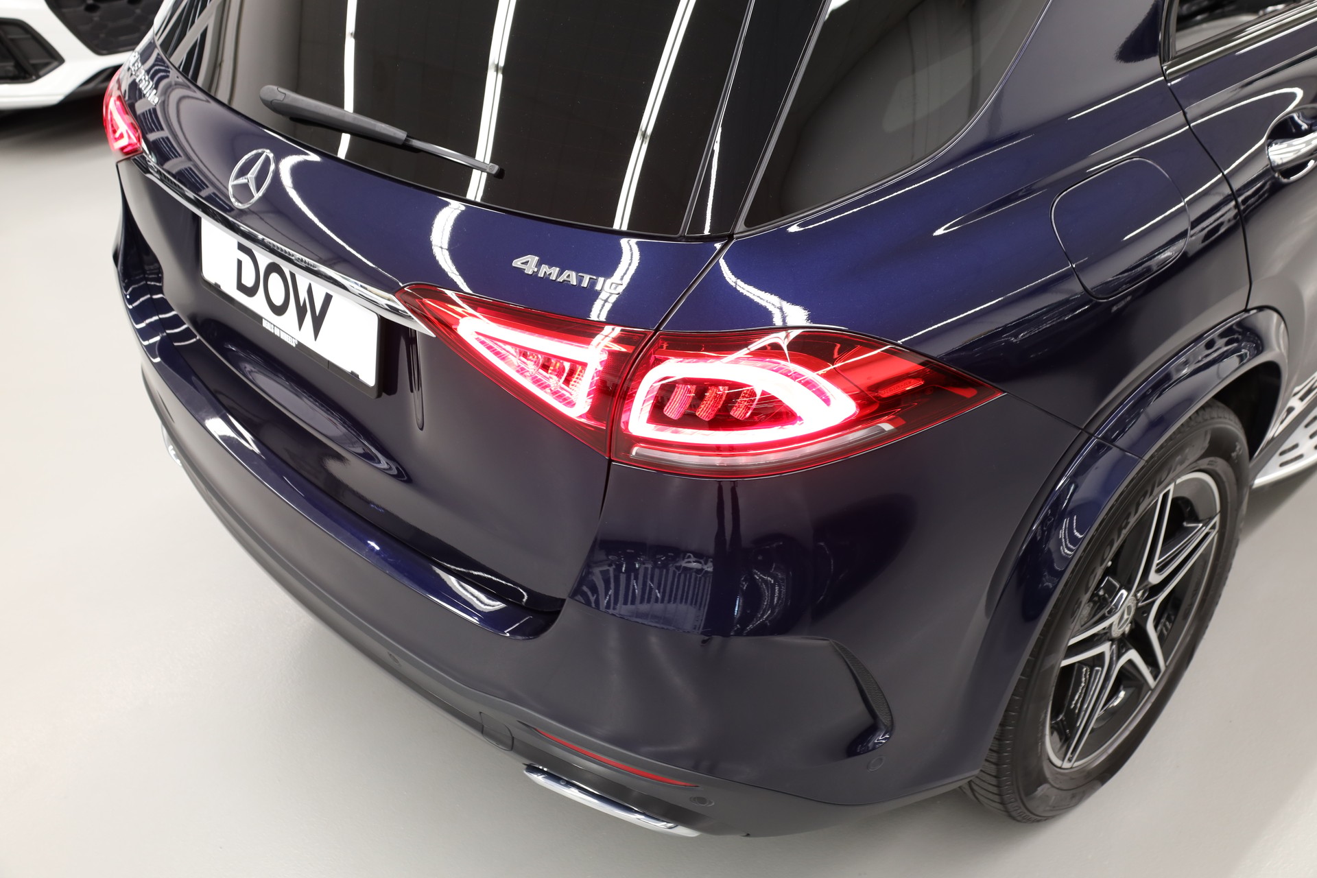 MERCEDES-BENZ GLE 350 de AMG Line 4matic-image-8