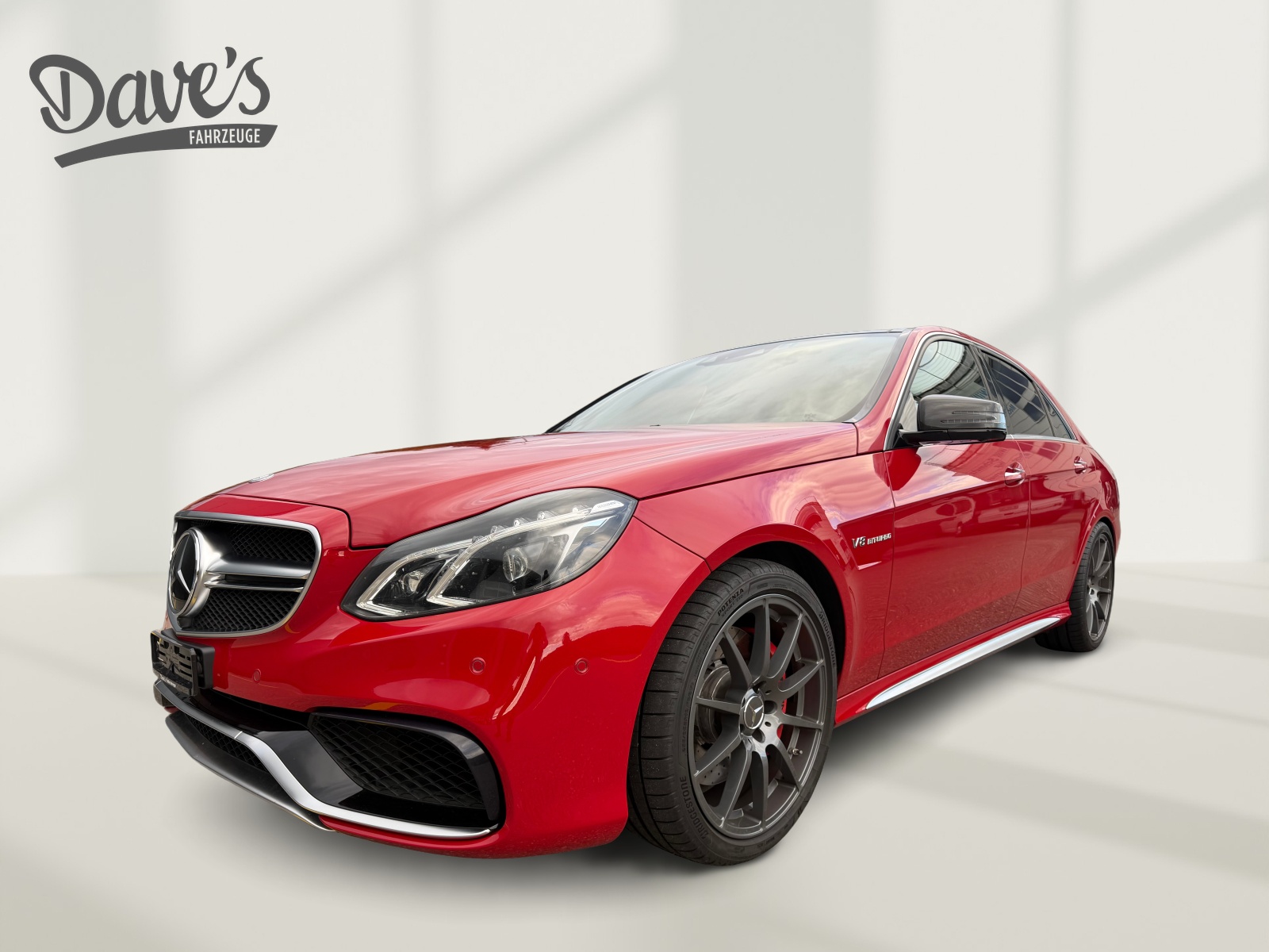 MERCEDES-BENZ E 63 AMG S 4Matic Speedshift-showroom-element-1