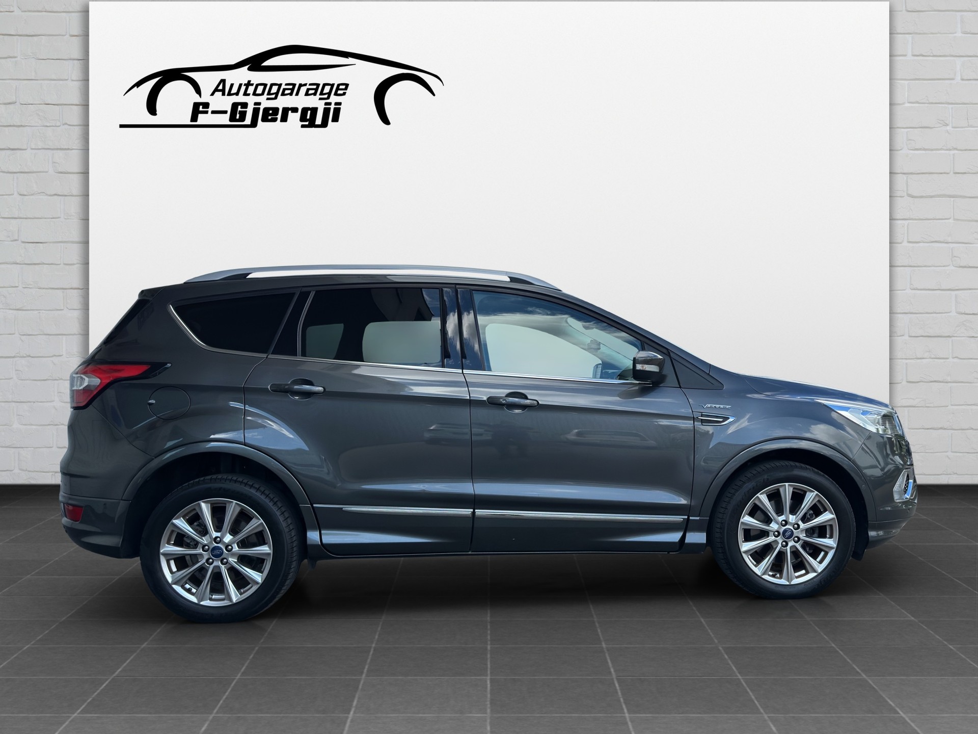FORD Kuga 2.0 TDCi Vignale 4WD PowerShift-image-6