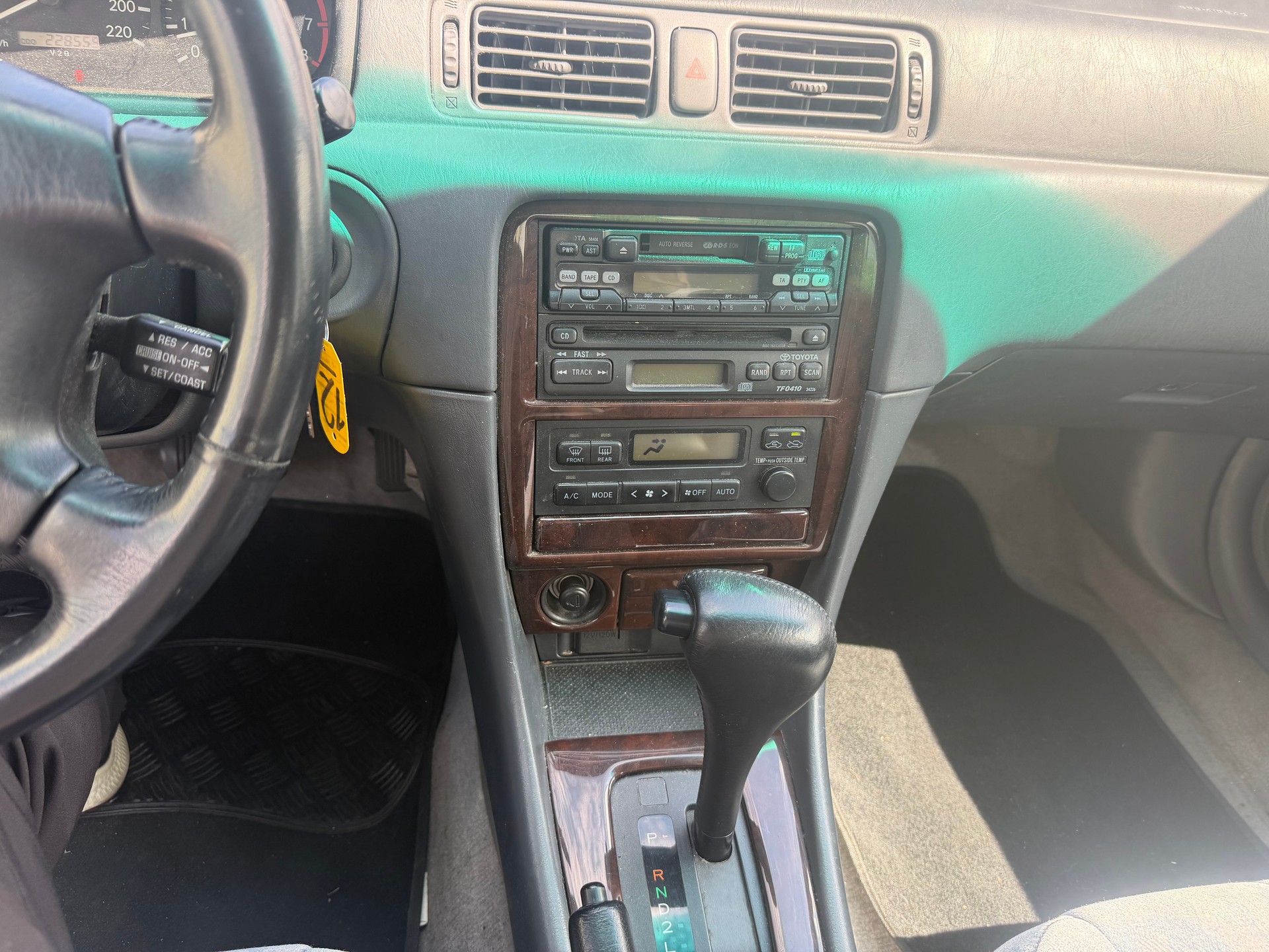 TOYOTA Camry 2.2-image-10