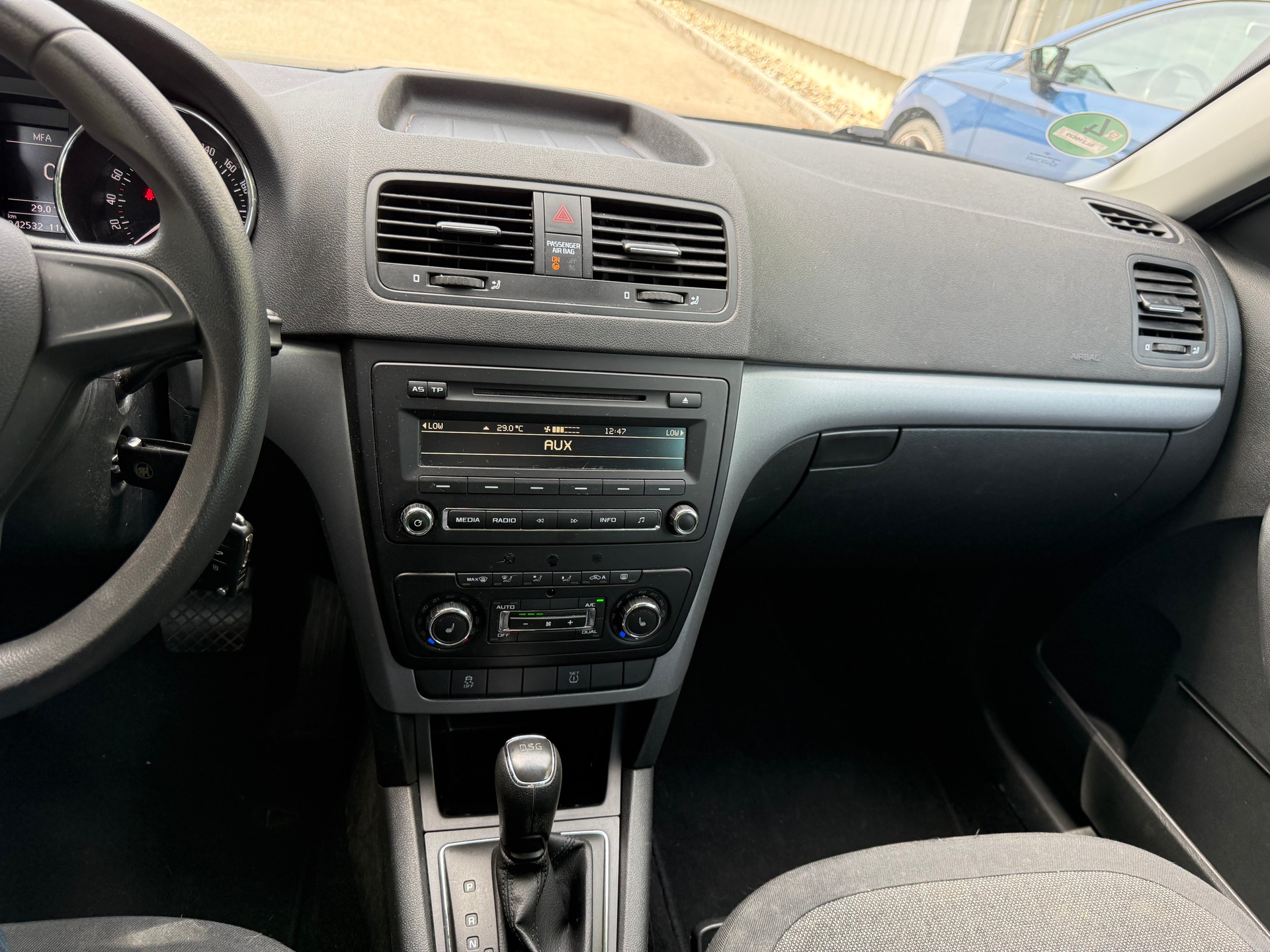 SKODA Yeti 1.4 TSI Ambition 4x2 DSG-image-7