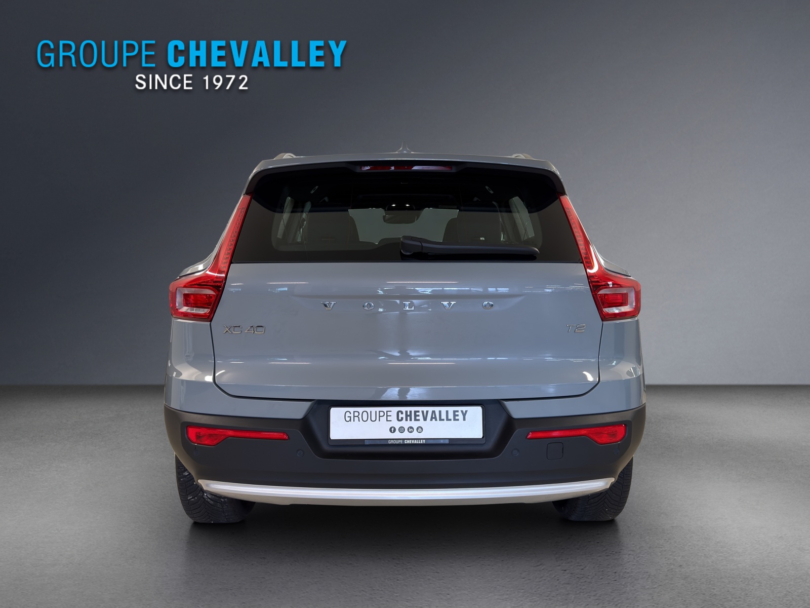 VOLVO XC40 T2 Core Geartronic-image-4
