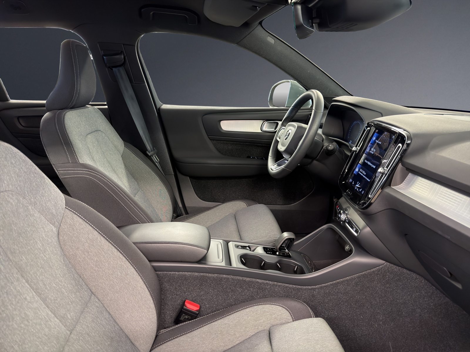 VOLVO XC40 T2 Core Geartronic-image-9