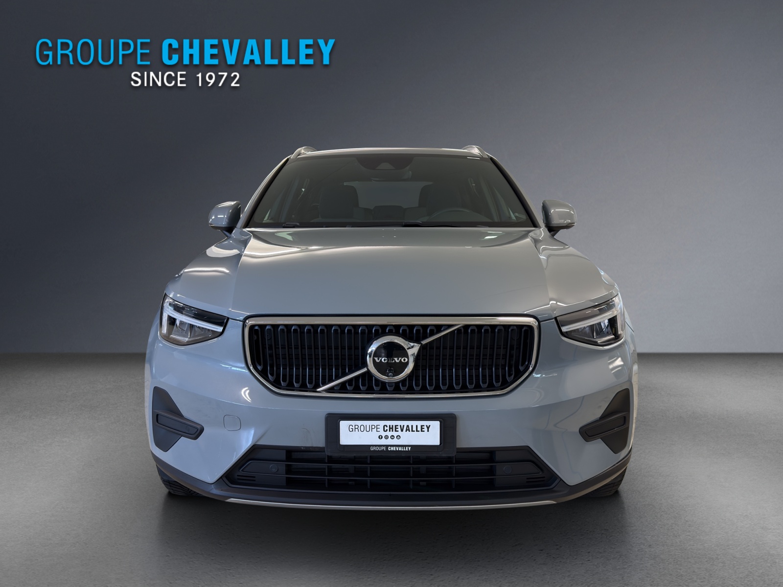 VOLVO XC40 T2 Core Geartronic-image-1