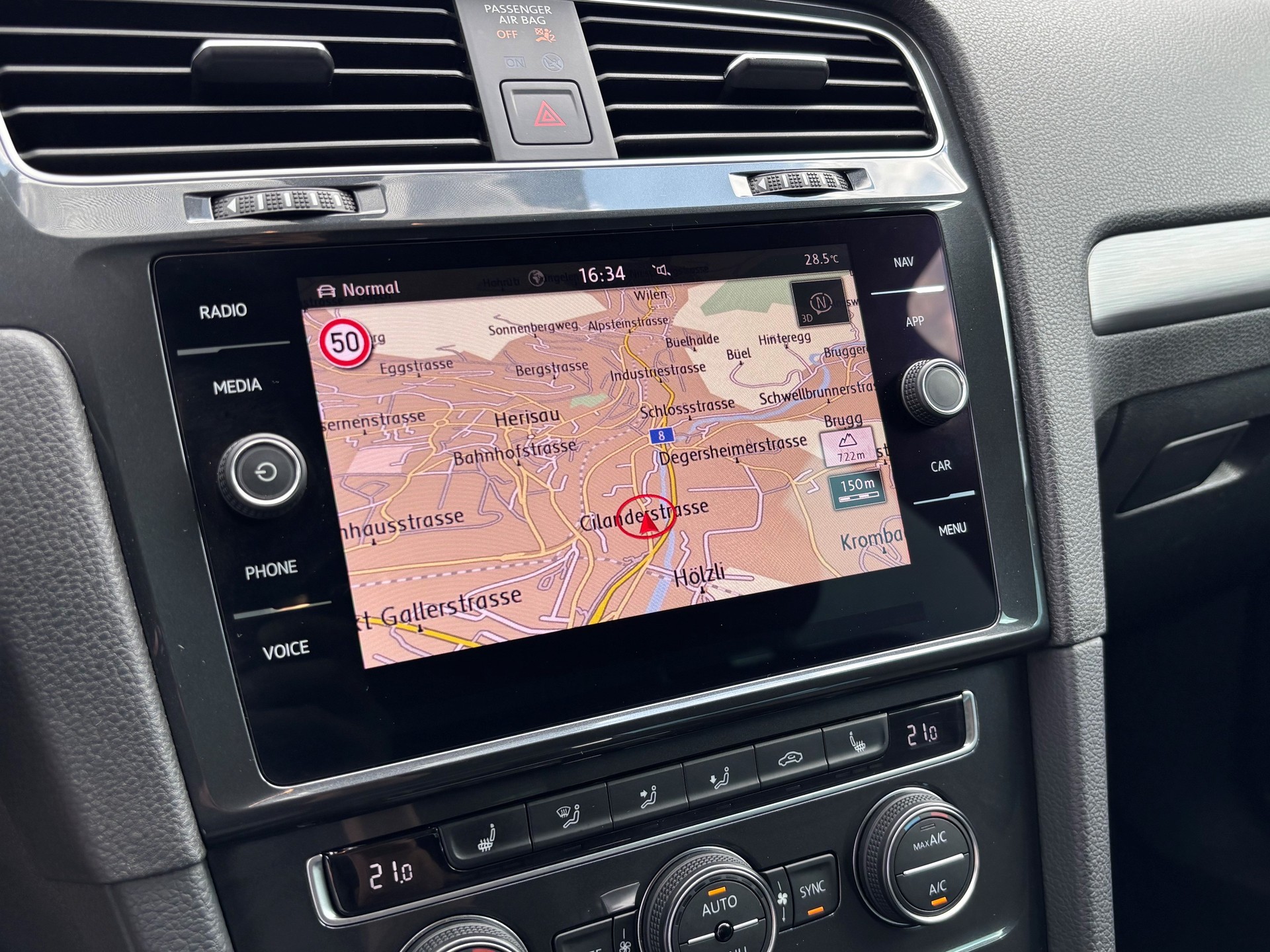 VW Golf Variant 1.5 TSI EVO Comfortline DSG-image-9