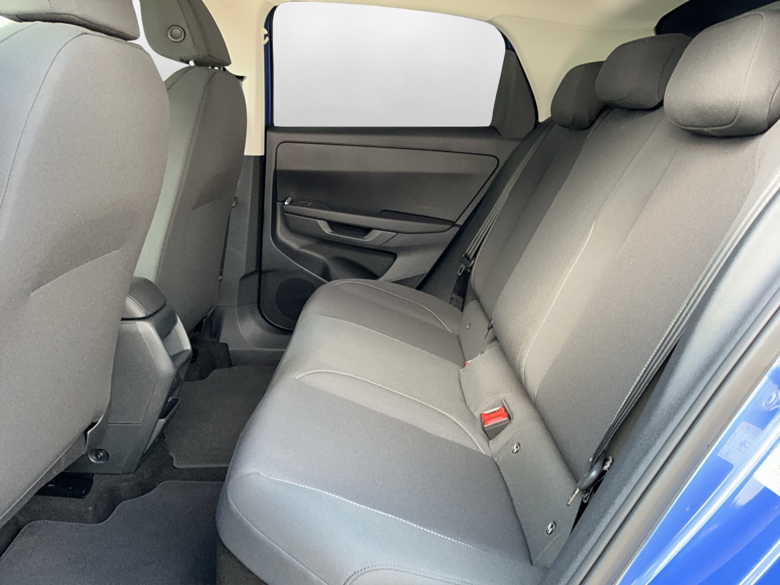 VW ID.Polo 52 kWh Life Edition One-image-10