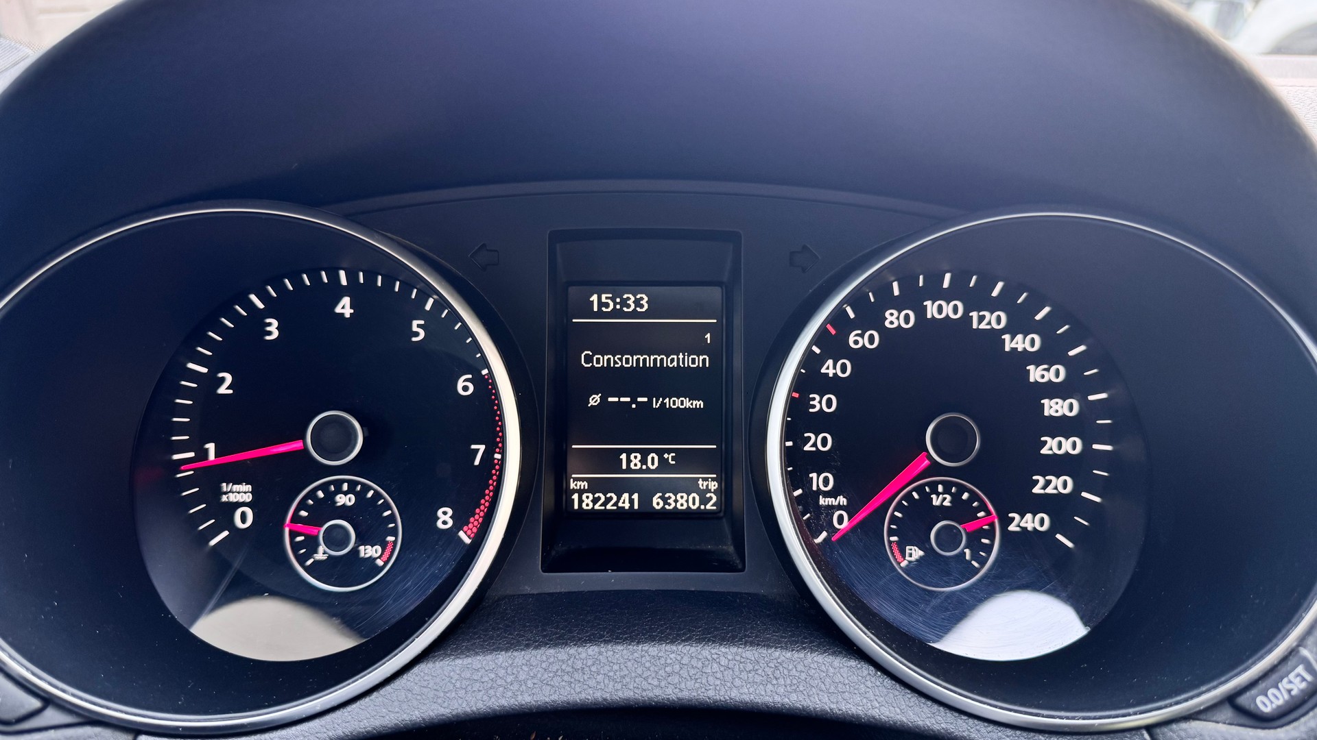 VW Golf 1.4 TSI R Line-image-8