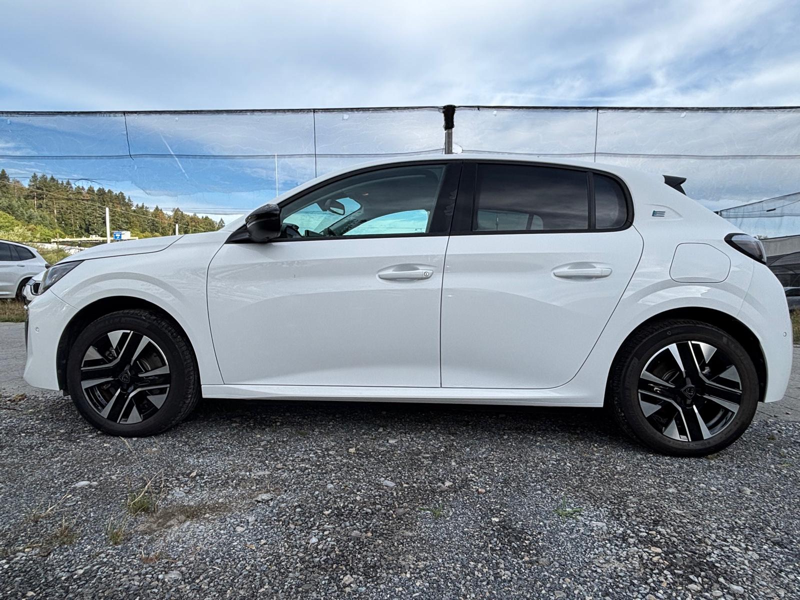 PEUGEOT 208 Elektrik 100 kW Allure-showroom-element-1