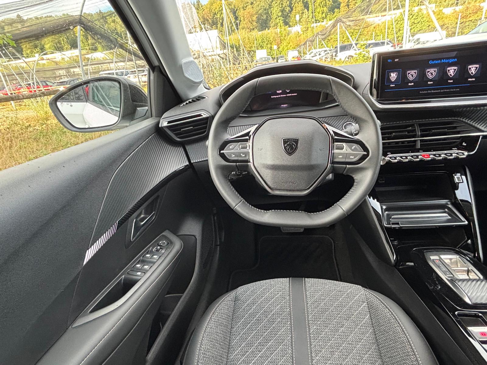 PEUGEOT 208 Elektrik 100 kW Allure-image-9