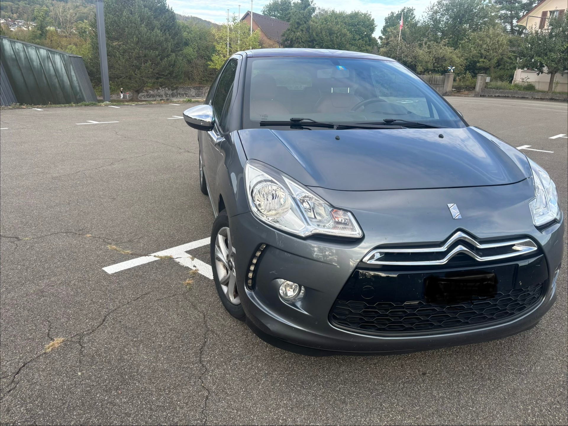 DS AUTOMOBILES DS3-image-2