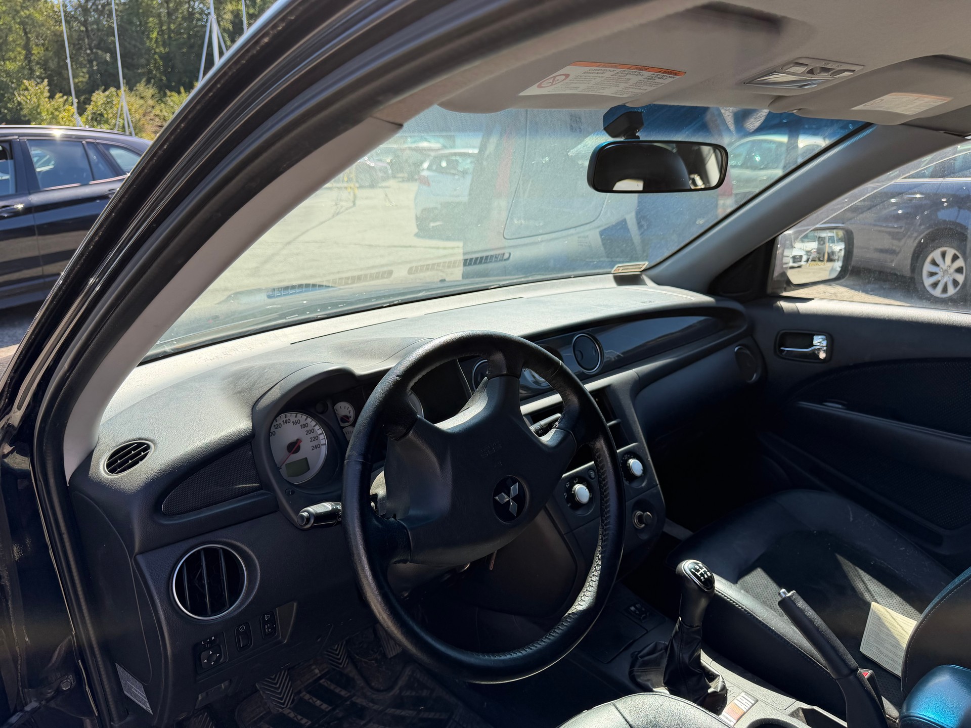 MITSUBISHI Outlander 2.0 16V Turbo-image-8