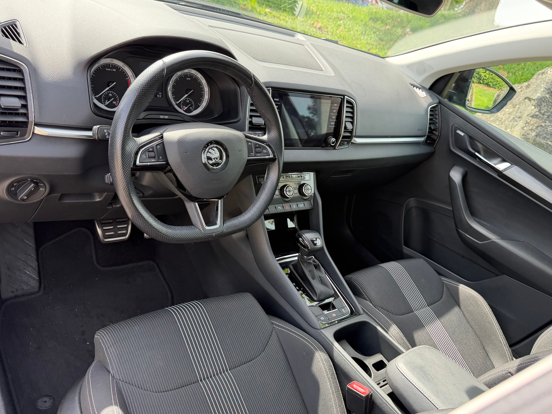 SKODA Karoq 1.5 TSI ACT Ambition DSG-image-6