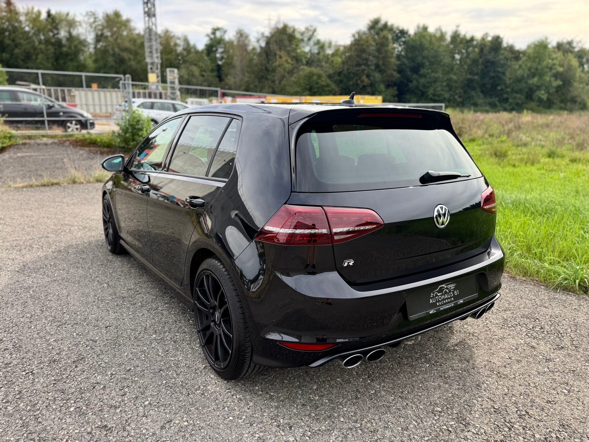 VW Golf 2.0 TSI R 4Motion DSG / ab MFK bei Verkauf-image-5