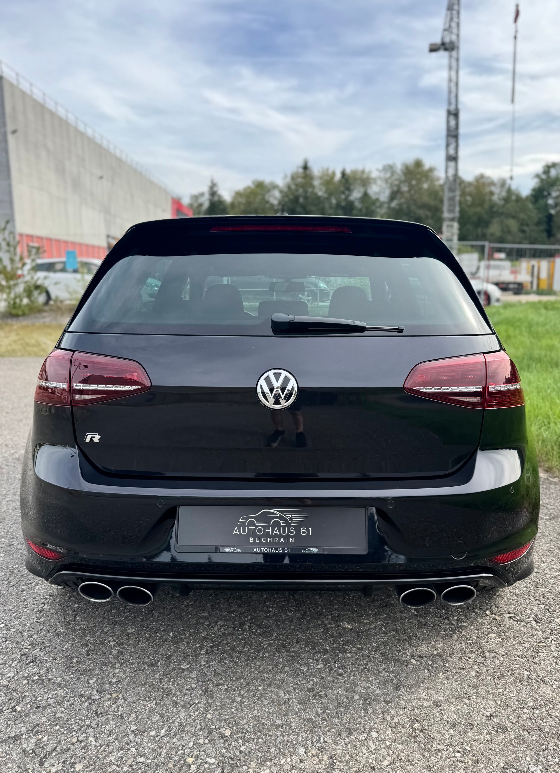 VW Golf 2.0 TSI R 4Motion DSG / ab MFK bei Verkauf-image-6