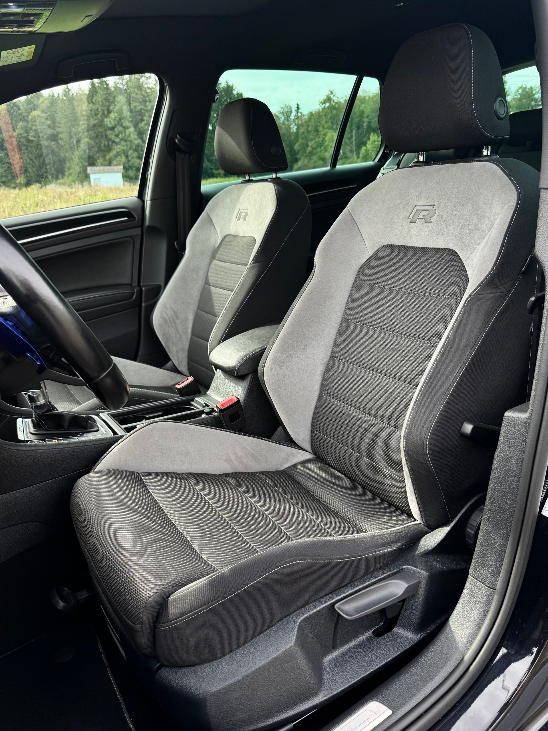 VW Golf 2.0 TSI R 4Motion DSG / ab MFK bei Verkauf-image-9