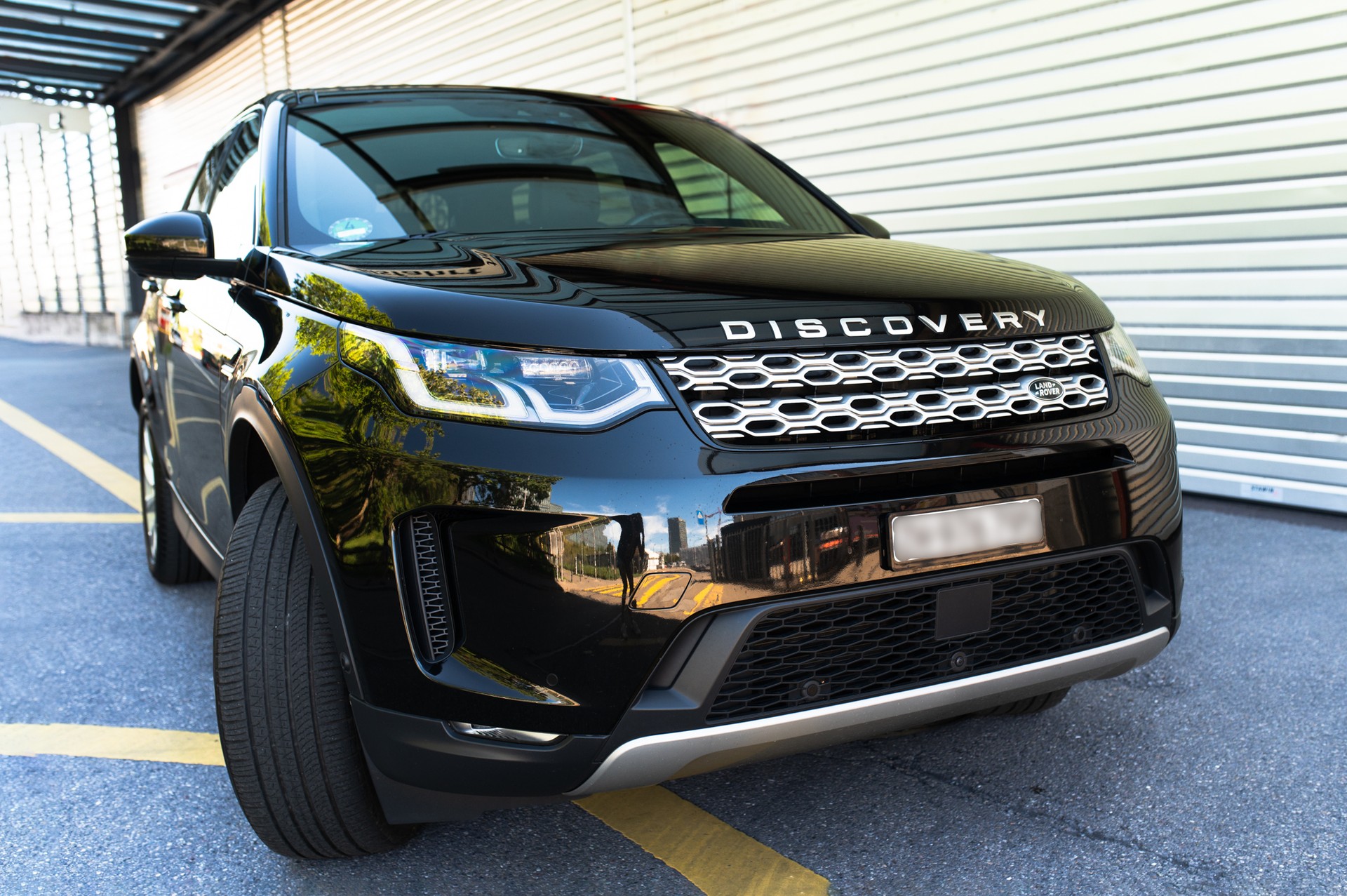 LAND ROVER DISCOVERY SPORT-image-0