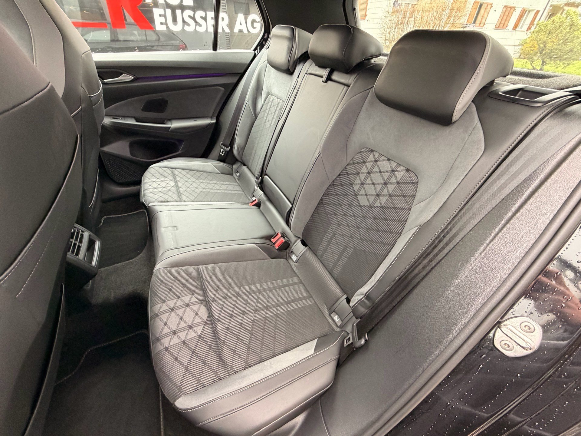 VW Golf 2.0 TSI DSG 4 MOTION R-LINE *** PANORAMAGLASDACH & VIELES MEHR ***-image-29