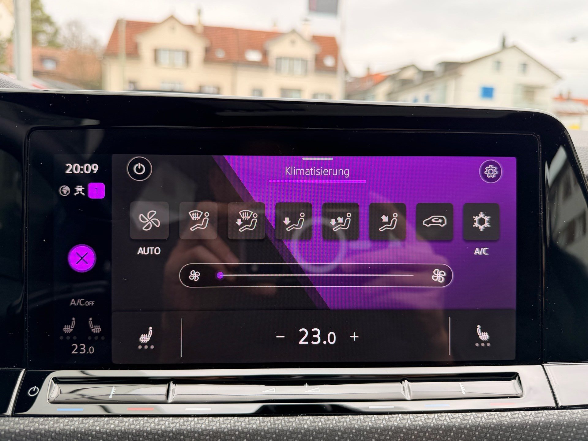 VW Golf 2.0 TSI DSG 4 MOTION R-LINE *** PANORAMAGLASDACH & VIELES MEHR ***-image-21