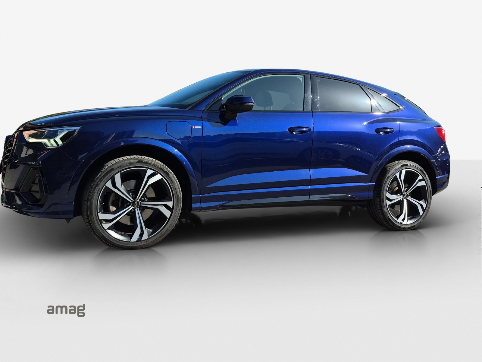 AUDI Q3 Sportback 45 TFSI e S line S-tronic-showroom-element-1