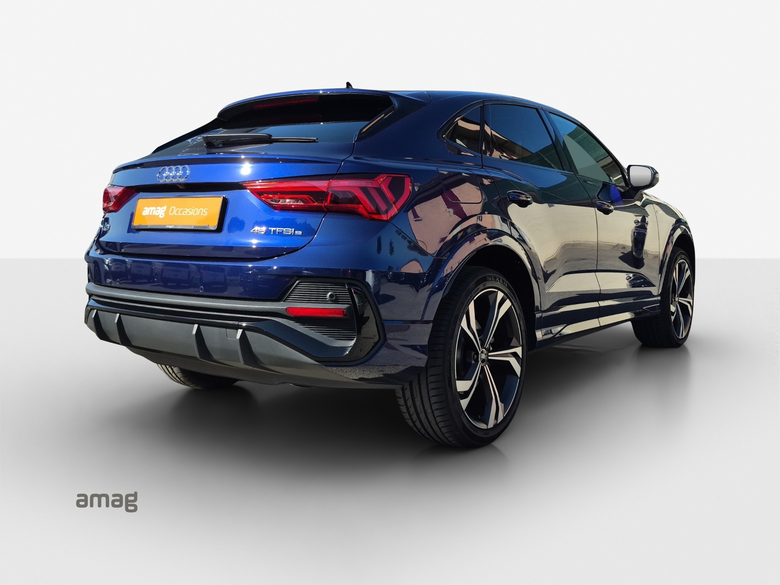 AUDI Q3 Sportback 45 TFSI e S line S-tronic-image-4