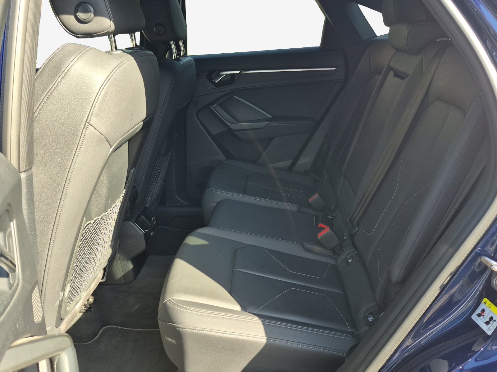 AUDI Q3 Sportback 45 TFSI e S line S-tronic-image-11