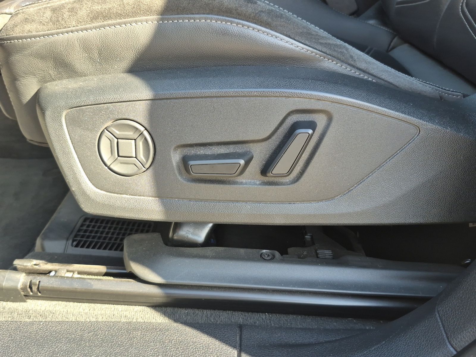 AUDI Q3 Sportback 45 TFSI e S line S-tronic-image-14