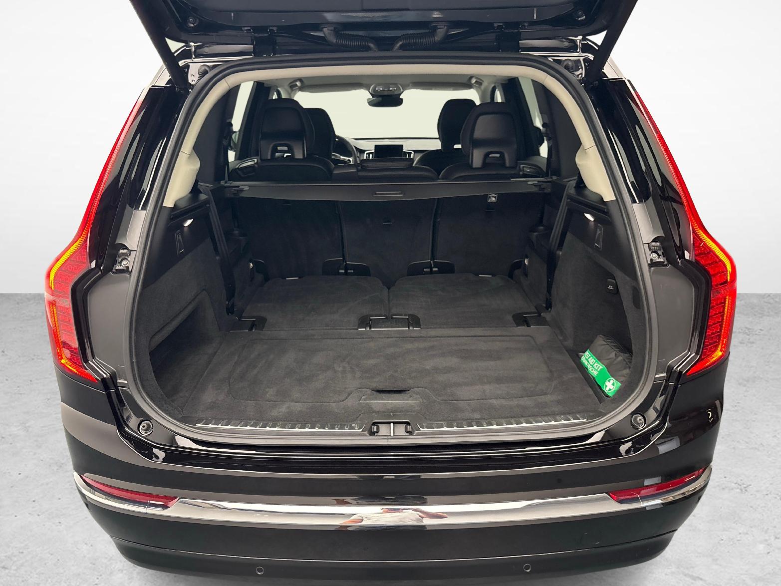 VOLVO XC90 2.0 B5 MH Plus Bright AWD-image-11