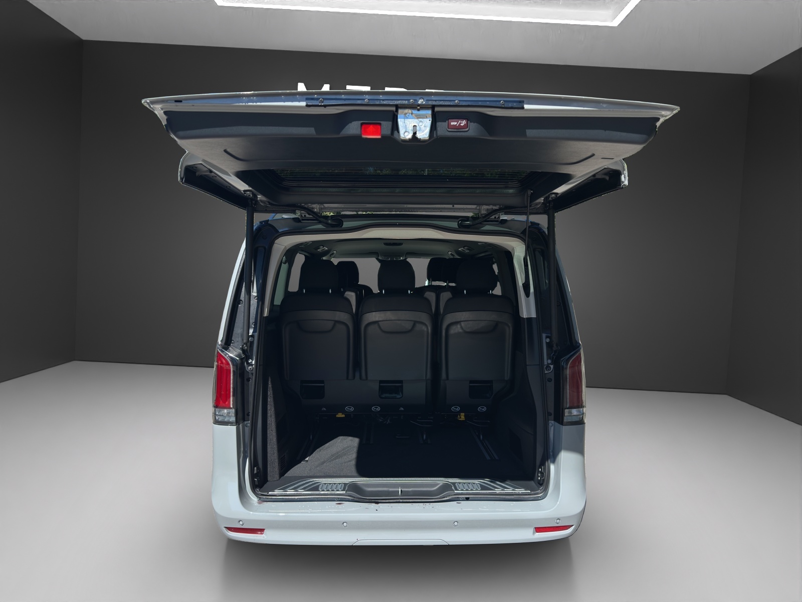 MERCEDES-BENZ V 250 d lang 4Matic Style 9G-Tronic-image-10