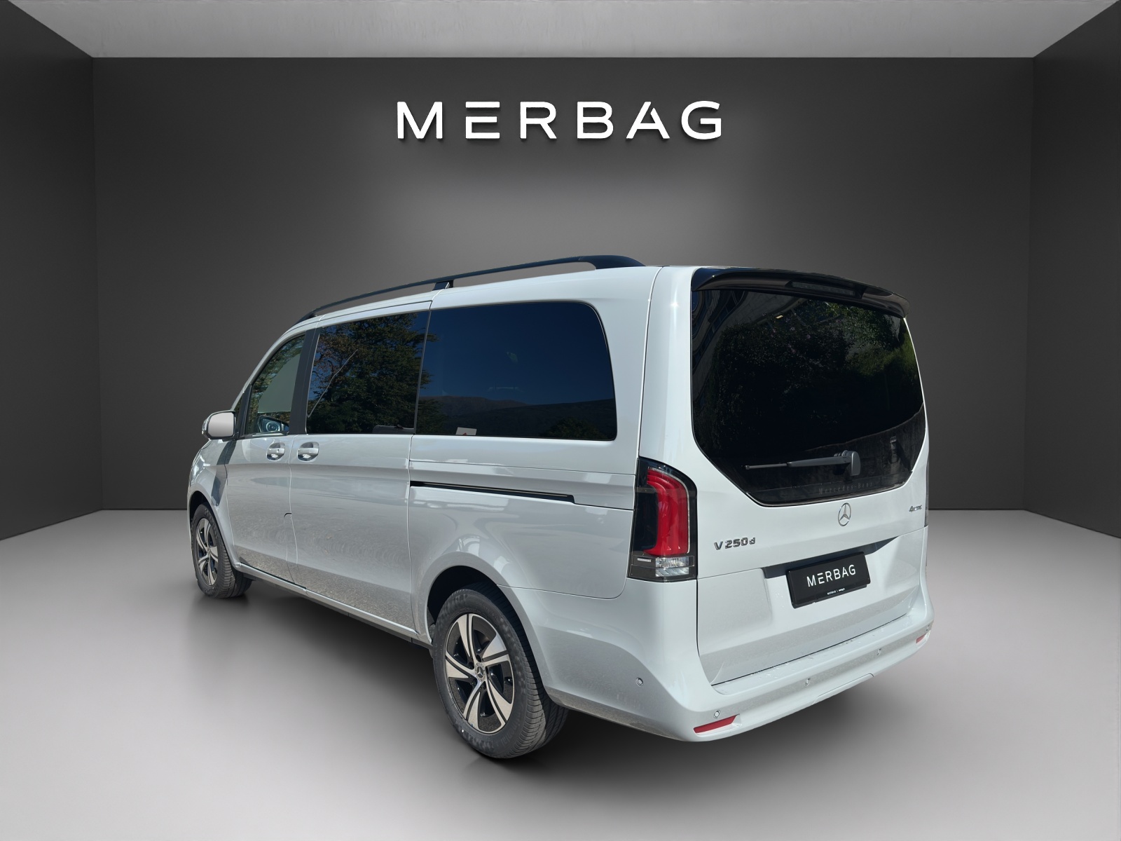 MERCEDES-BENZ V 250 d lang 4Matic Style 9G-Tronic-image-4
