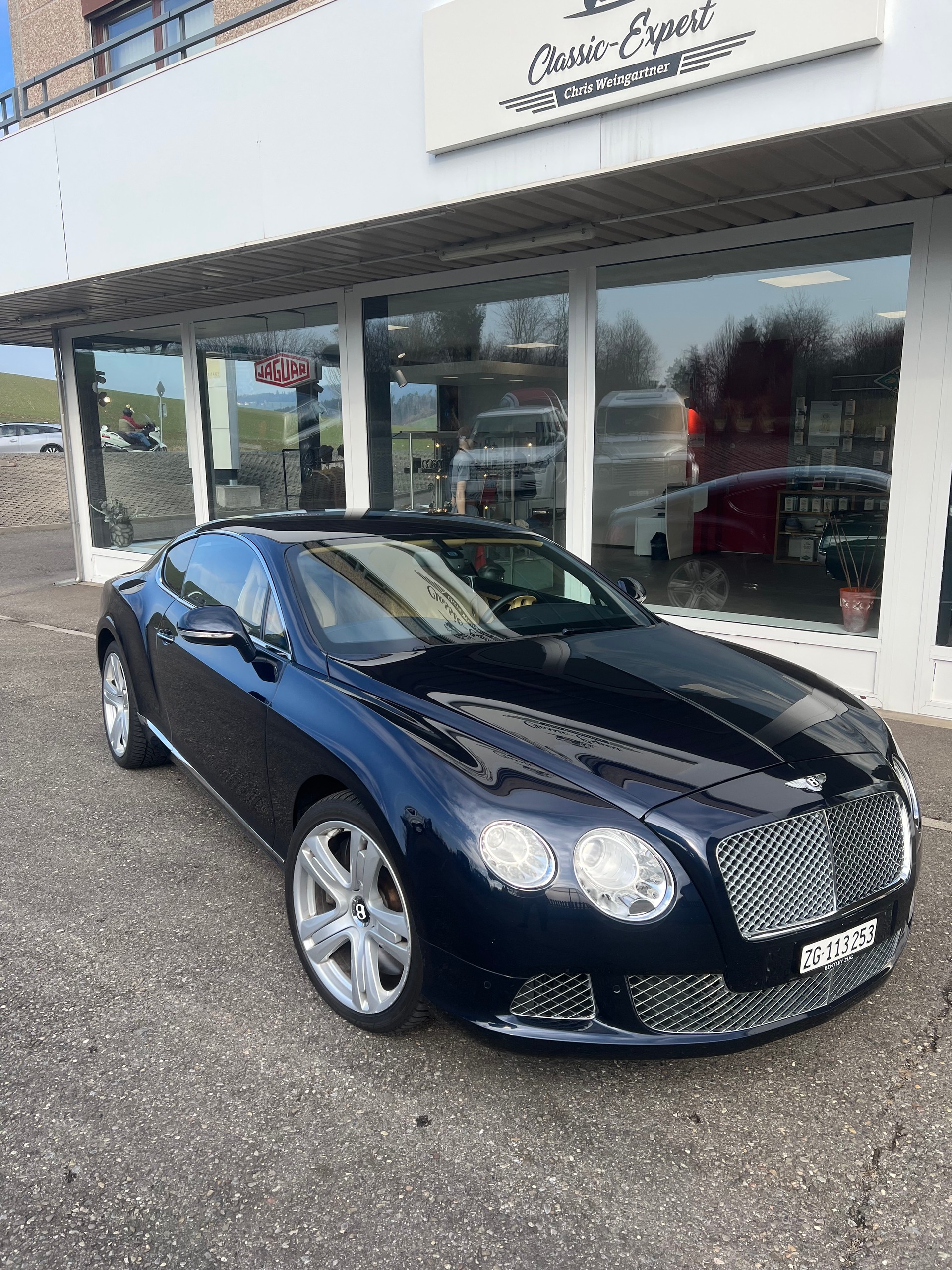 BENTLEY CONTINENTAL GT 6.0 W12-image-6