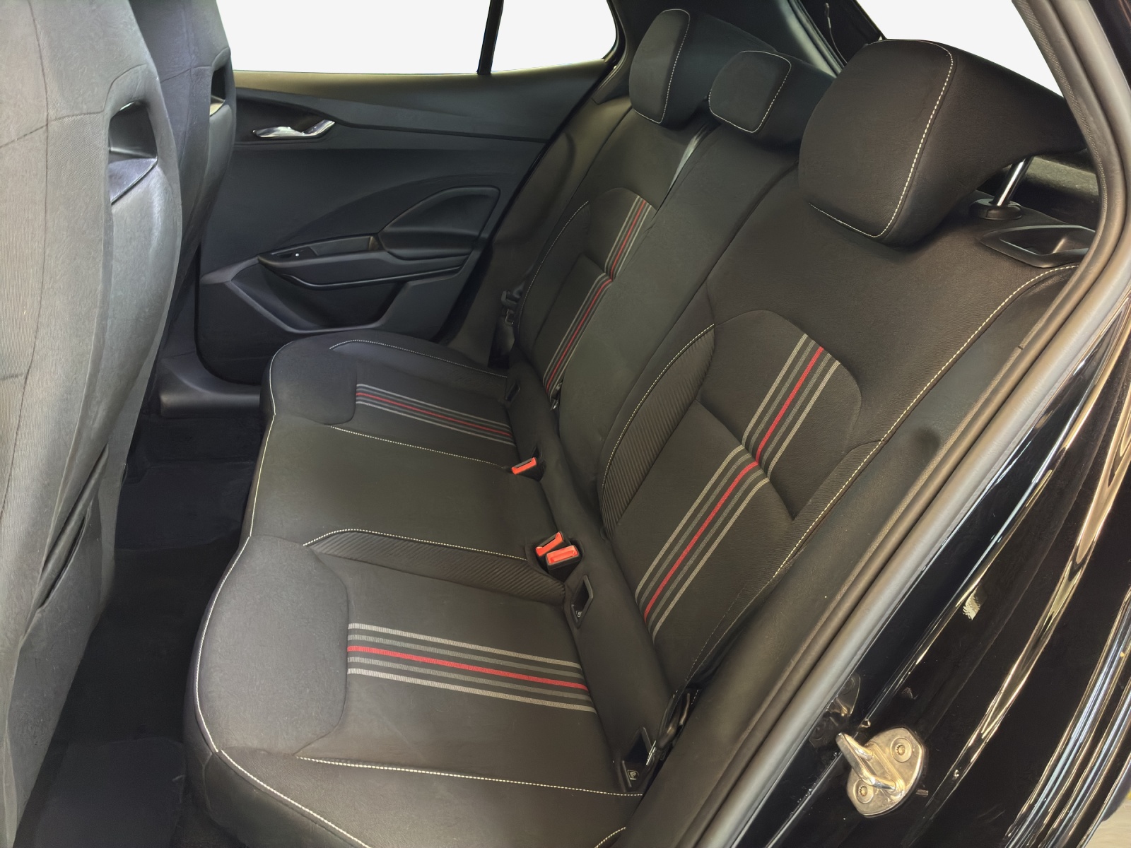 SKODA Fabia 1.0 TSI Monte Carlo DSG-image-11