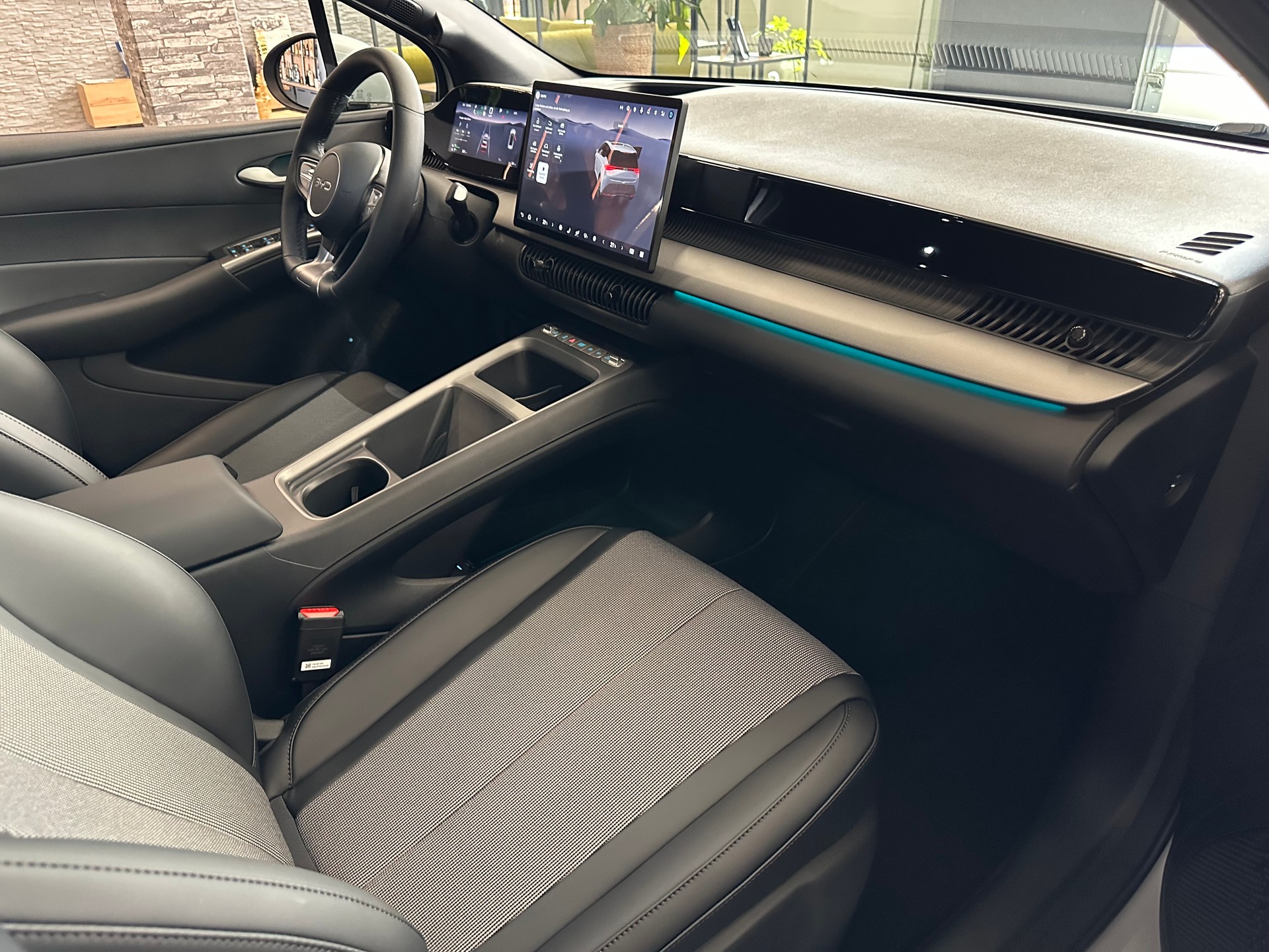 BYD Dolphin G DM-i Comfort-image-13