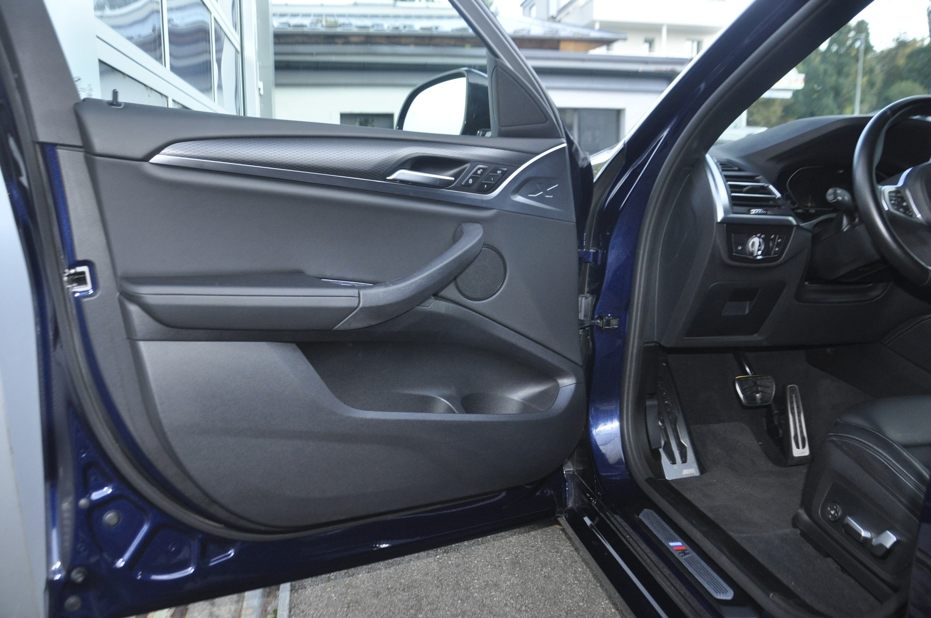 BMW X4 xDrive 48V 30i M Sport Steptronic-image-4