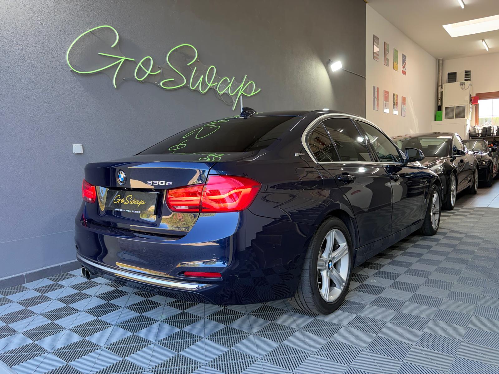 BMW 330e iPerformance Luxury Line Steptronic - Toit ouvrant - Caméra de recul - Régulateur de vitesse-image-4