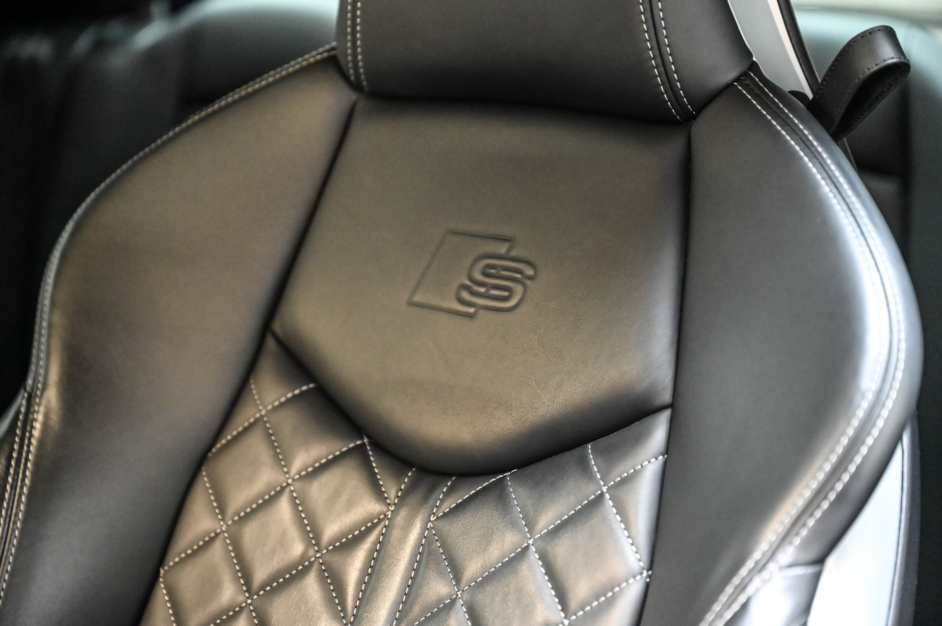 AUDI TT Coupé 2.0 TFSI quattro S-Tronic-image-18