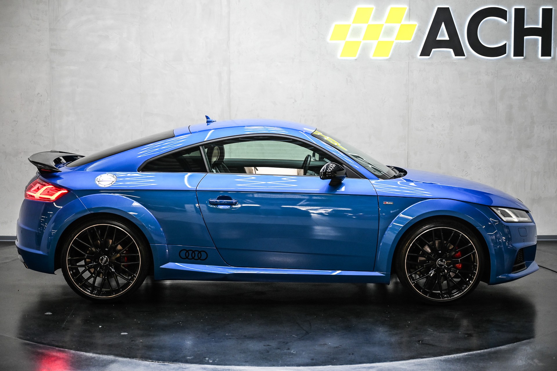 AUDI TT Coupé 2.0 TFSI quattro S-Tronic-image-9