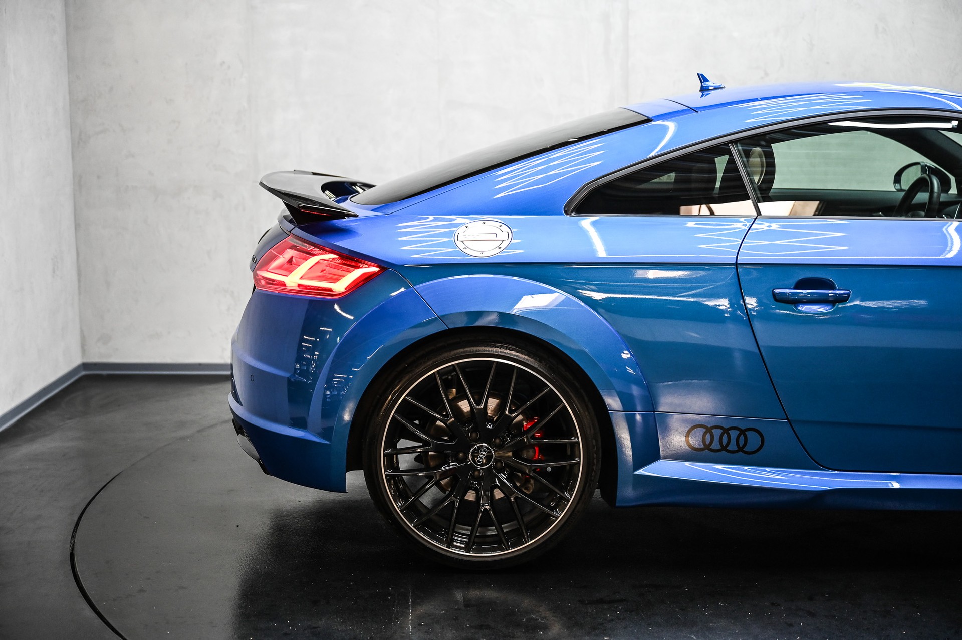 AUDI TT Coupé 2.0 TFSI quattro S-Tronic-image-12