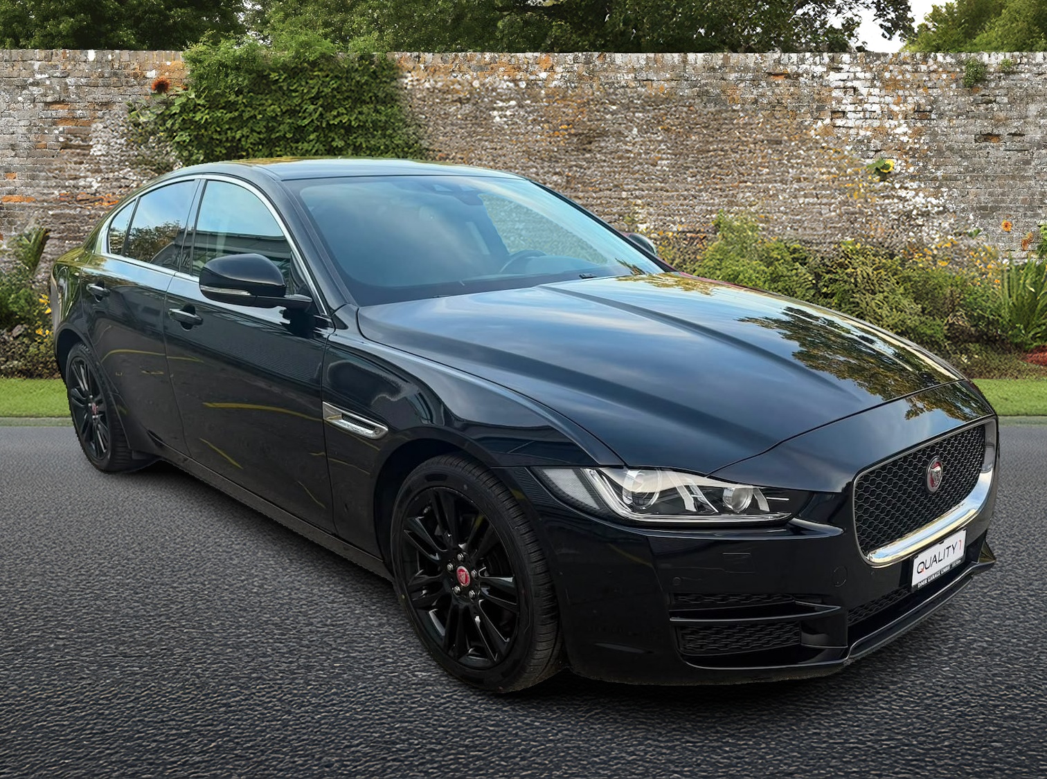 JAGUAR XE 20d Prestige Automat-image-6