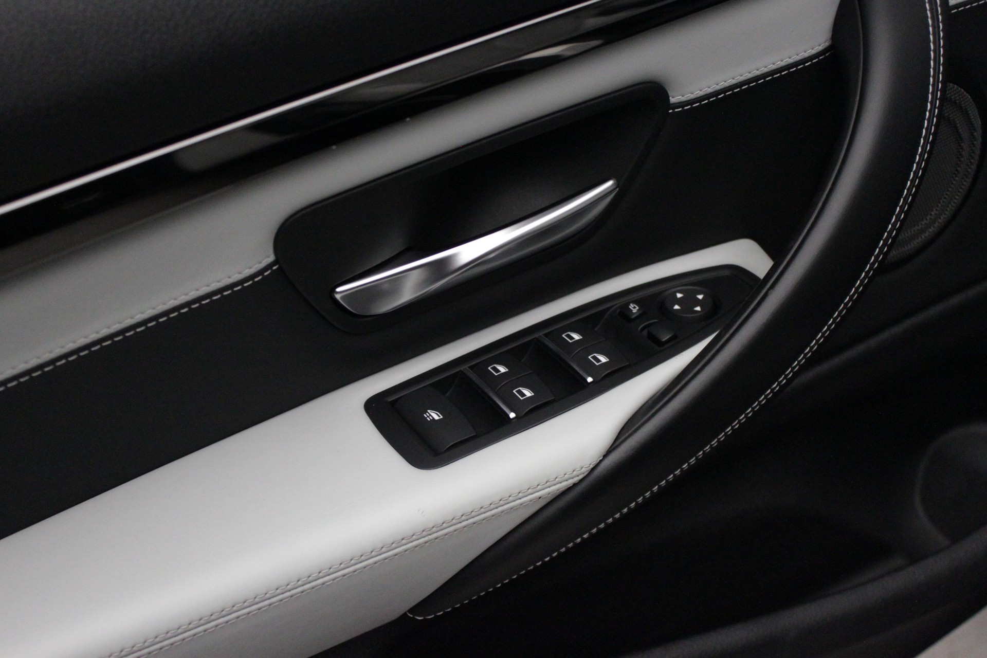 BMW M4 Cabriolet Drivelogic M Competition-image-20