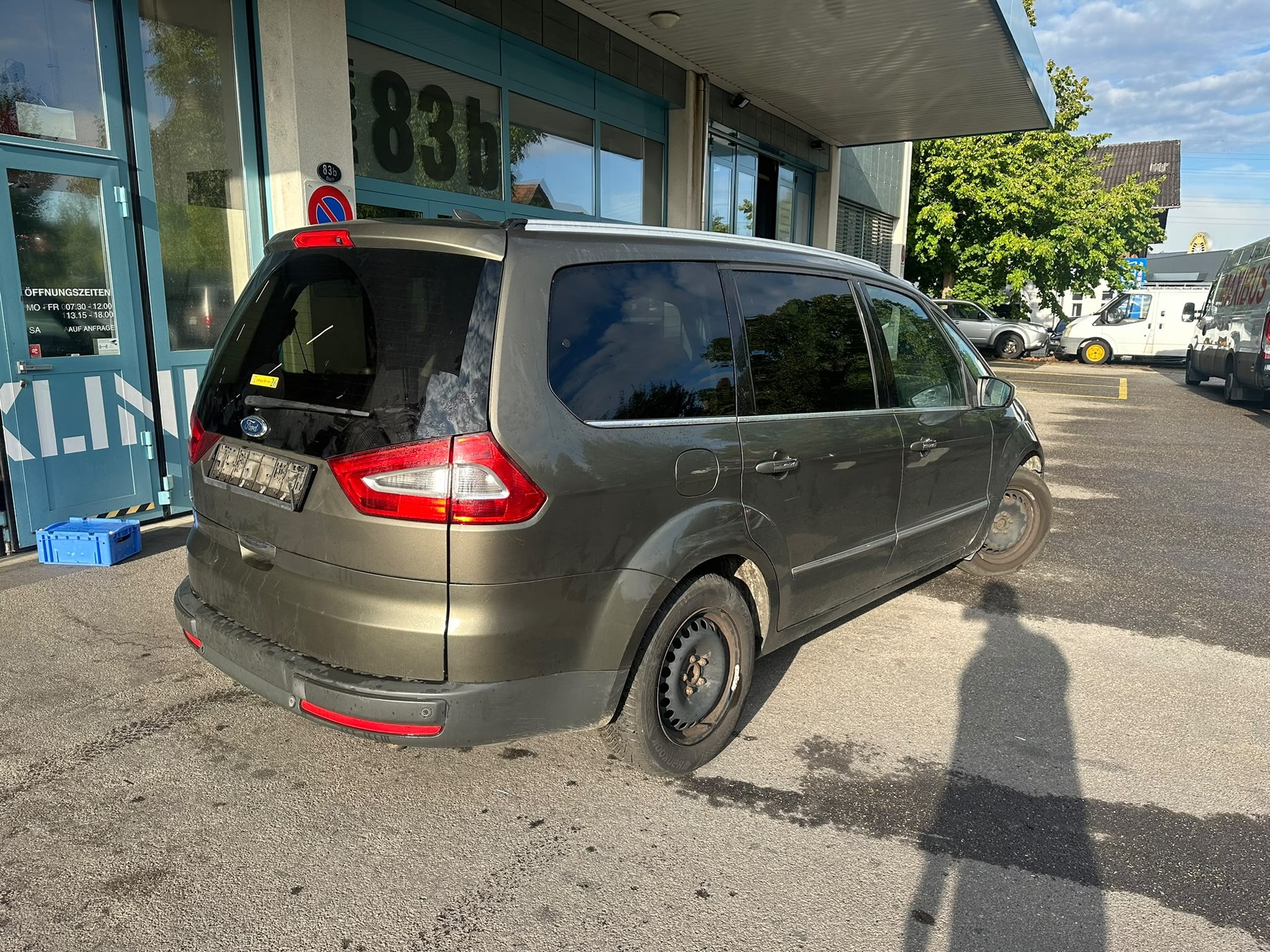 FORD Galaxy 2.2 TDCi Ghia-image-4