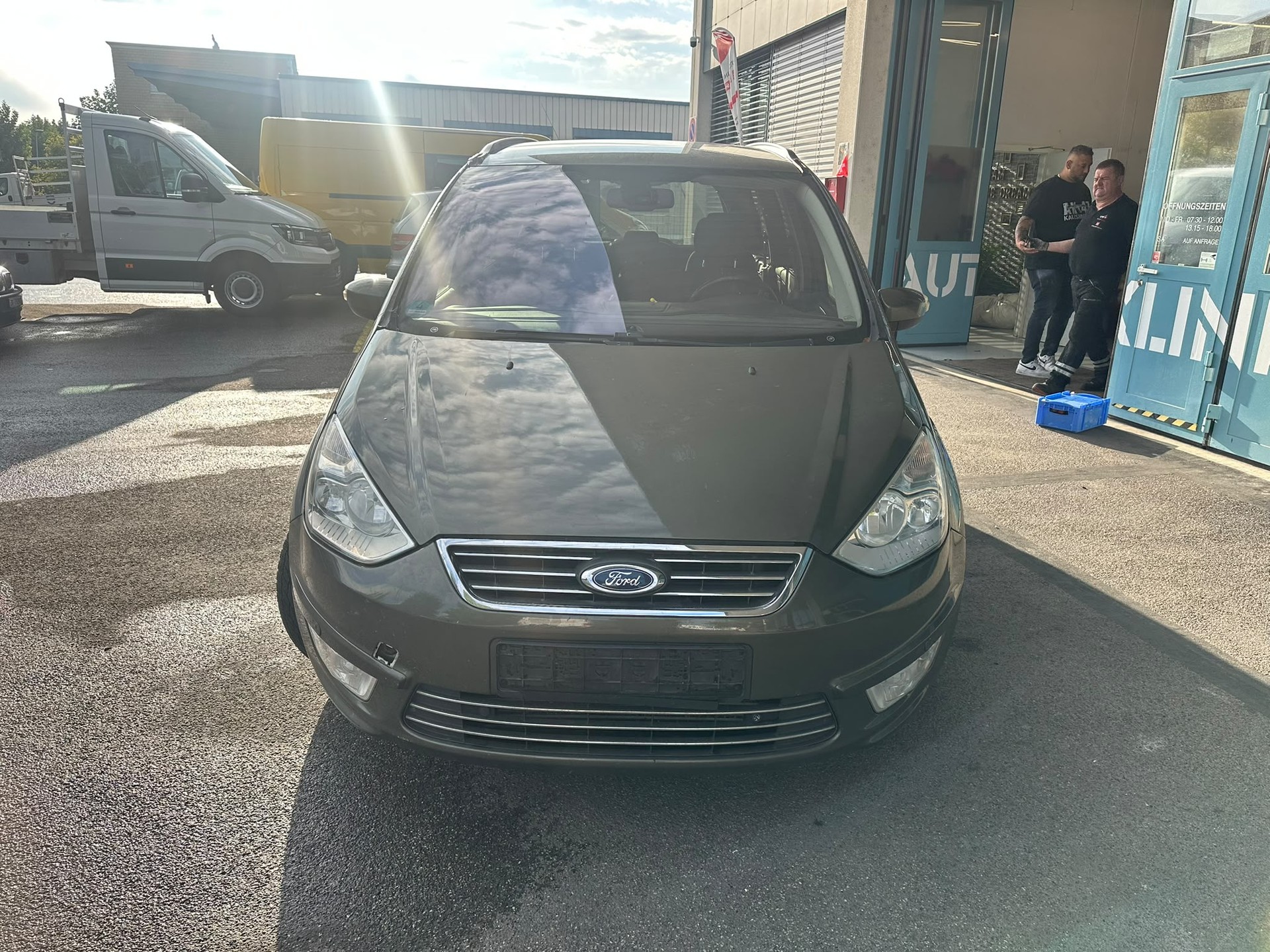 FORD Galaxy 2.2 TDCi Ghia-image-1