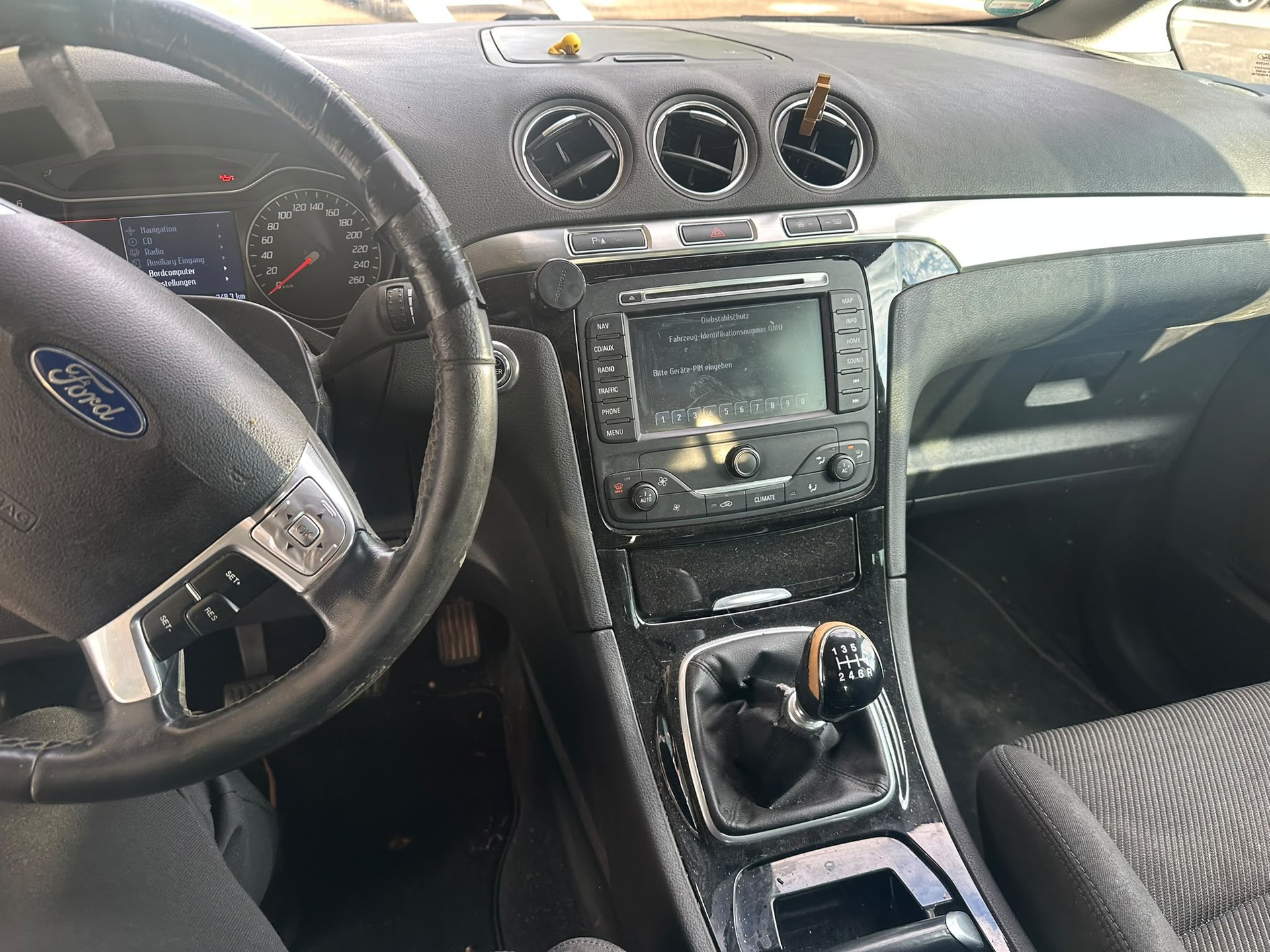 FORD Galaxy 2.2 TDCi Ghia-image-13