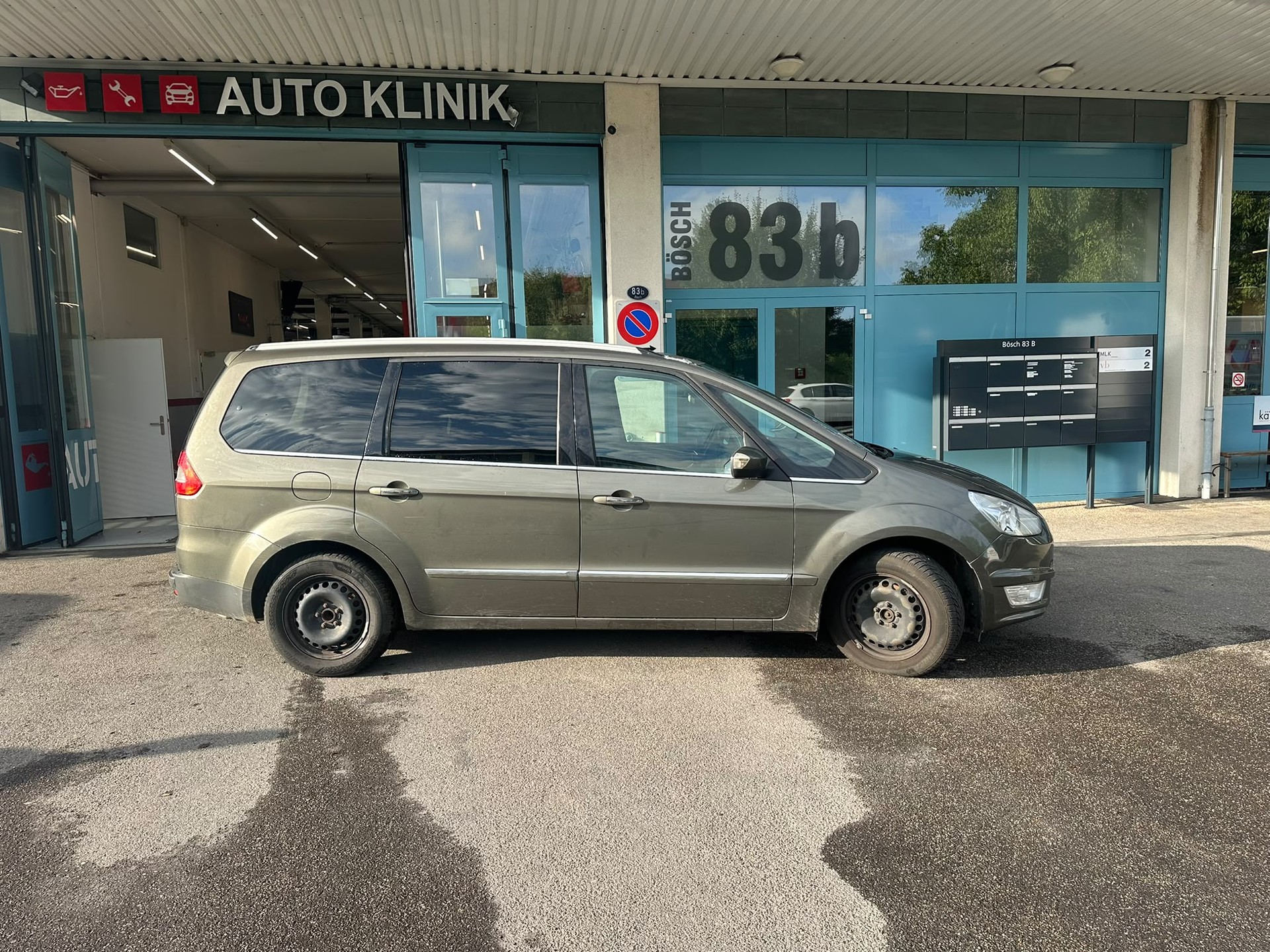 FORD Galaxy 2.2 TDCi Ghia-image-3