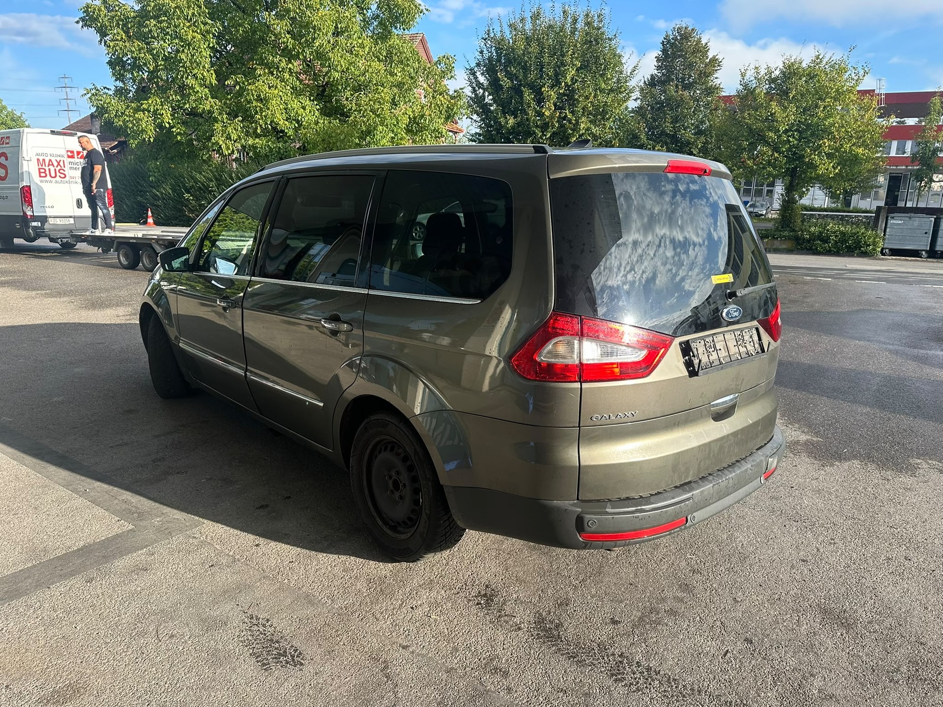FORD Galaxy 2.2 TDCi Ghia-image-6