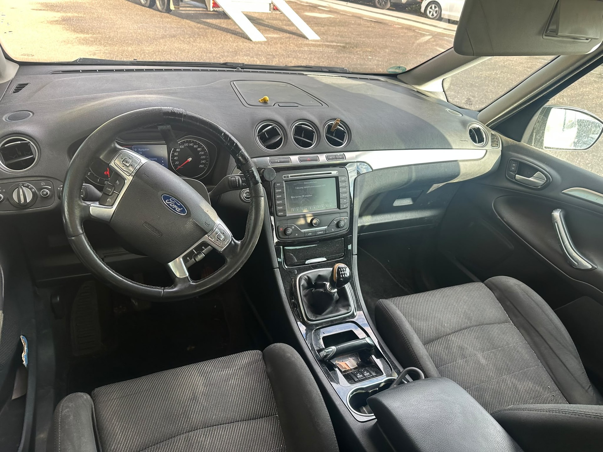 FORD Galaxy 2.2 TDCi Ghia-image-8